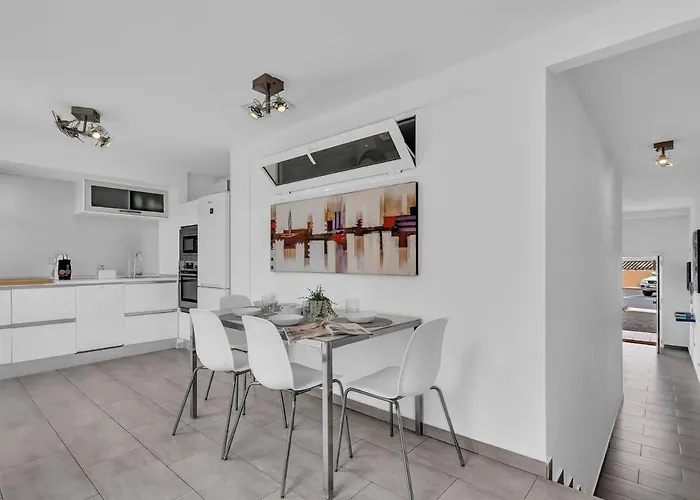 Dunas With Swimming Pool شقة كوراليهو